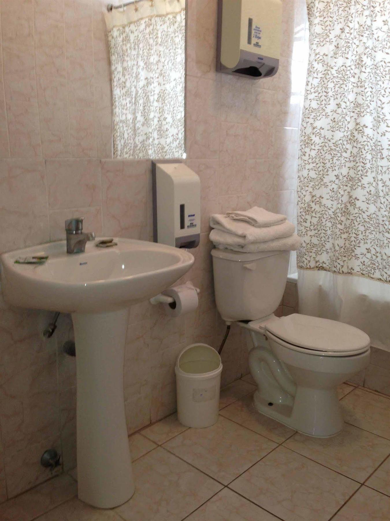 Hotel Blanco Encalada Баїя-Інглеса Номер фото